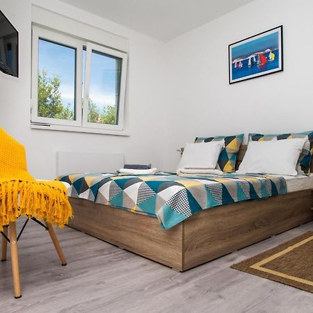 Apartments Jedro Petrčane Zewnętrze zdjęcie