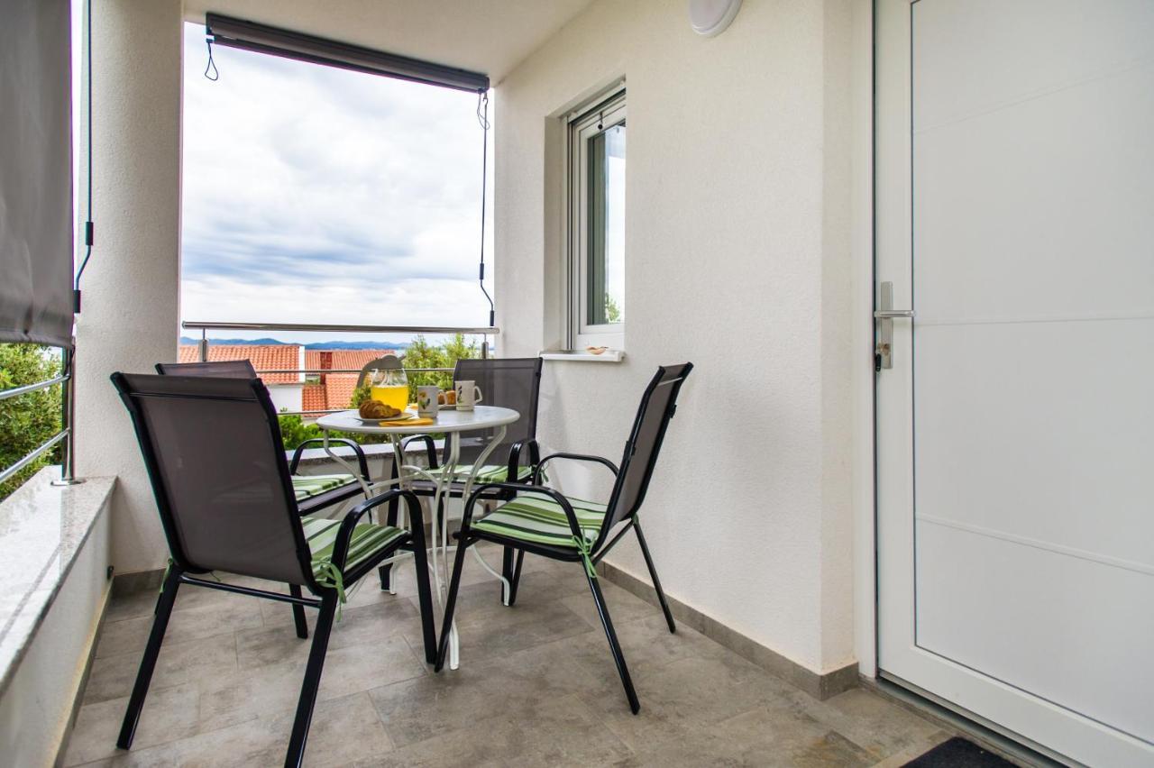Apartments Jedro Petrčane Zewnętrze zdjęcie