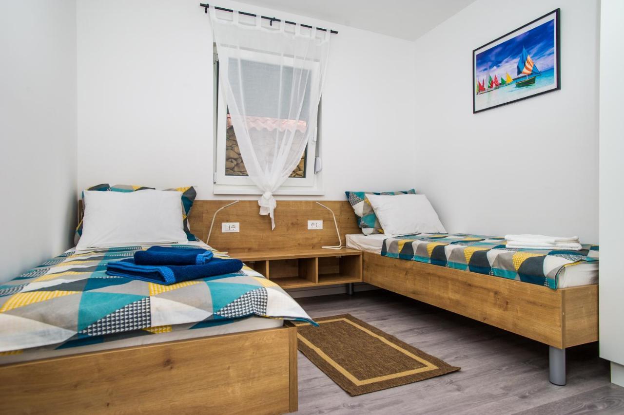 Apartments Jedro Petrčane Zewnętrze zdjęcie