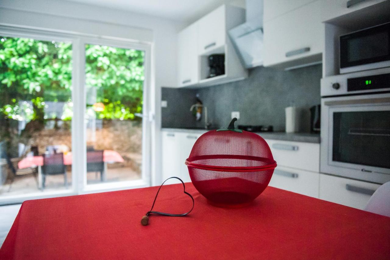 Apartments Jedro Petrčane Zewnętrze zdjęcie