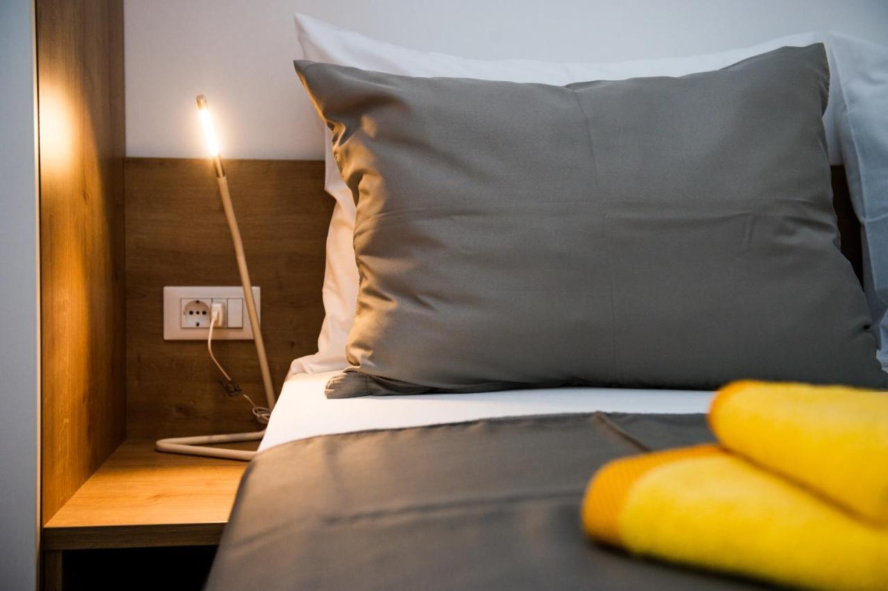 Apartments Jedro Petrčane Zewnętrze zdjęcie